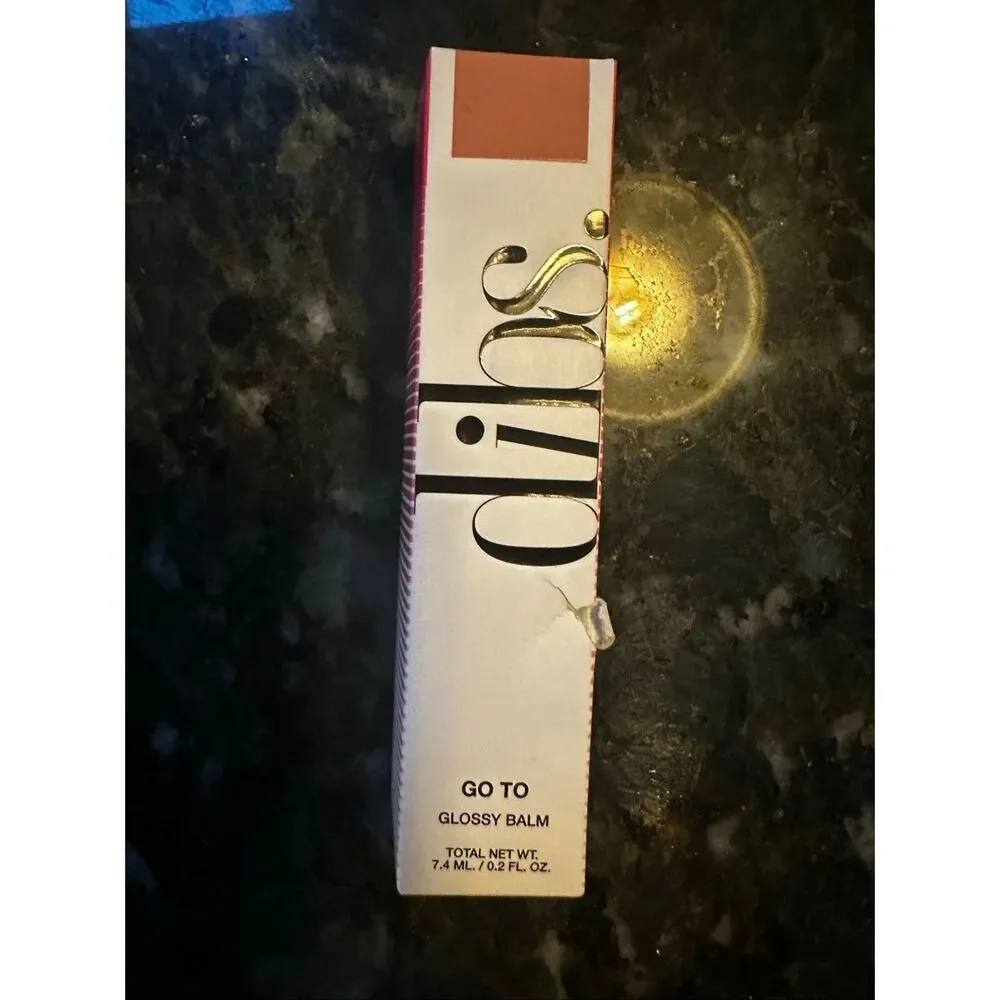 DIBS Beauty kiss me quick Go To Glossy lipstick Balm